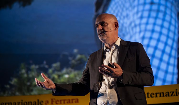 Lo scrittore e giornalista romano Stefano Liberti.