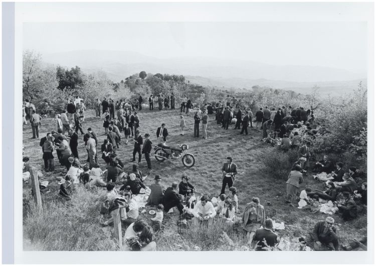 Festa del Primo Maggio a Mensano (Siena), 1969-71 – © Ferruccio Malandrini
