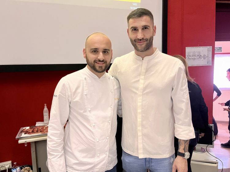 Luca Pezzetta con il suo collaboratore Alessio Cesarini
