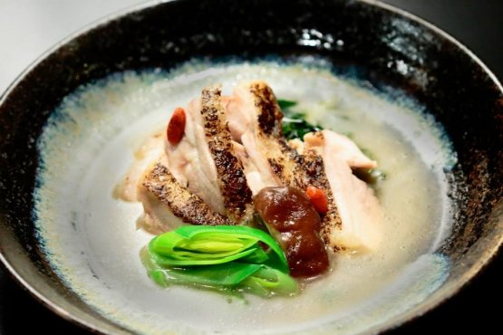 Pollo cotto al vapore nel sakè, da Osaka