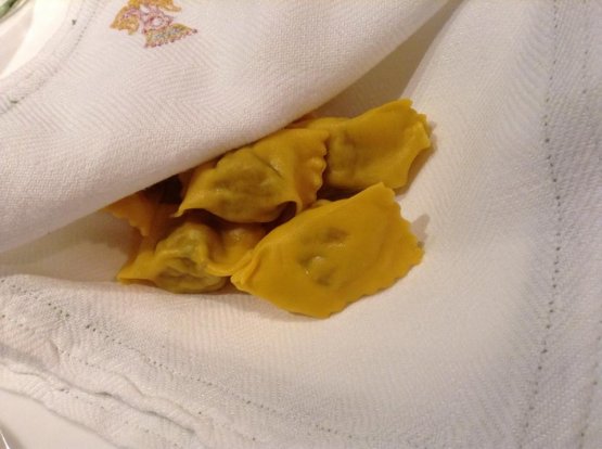 AL TOVAGLIOLO. Gli Agnolotti del plin, da mangiare con le mani