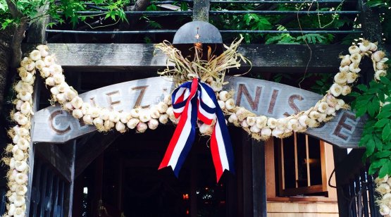 The entrance of Alice Waters’ iconic restaurant
