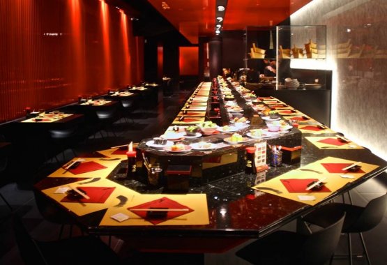 La grande sala dello Zen Sushi