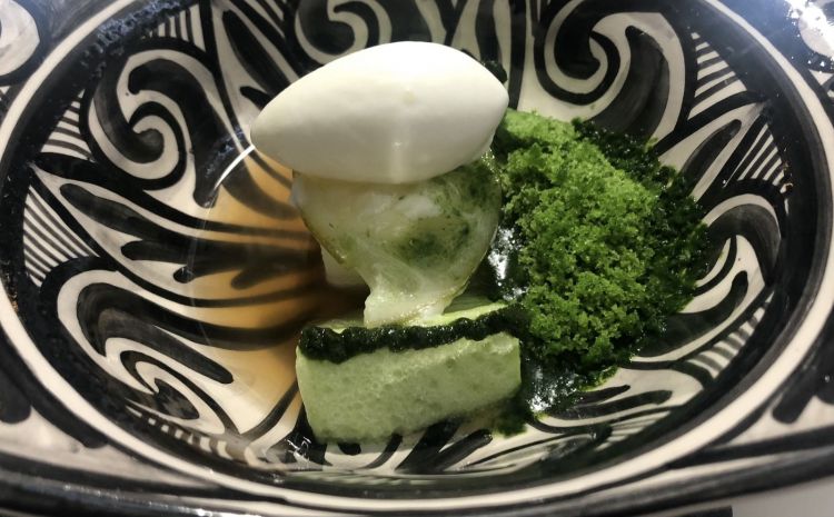 Lemon from Ceuta with bizcocho of hierbabuena mint, snow of coriander and black pepper