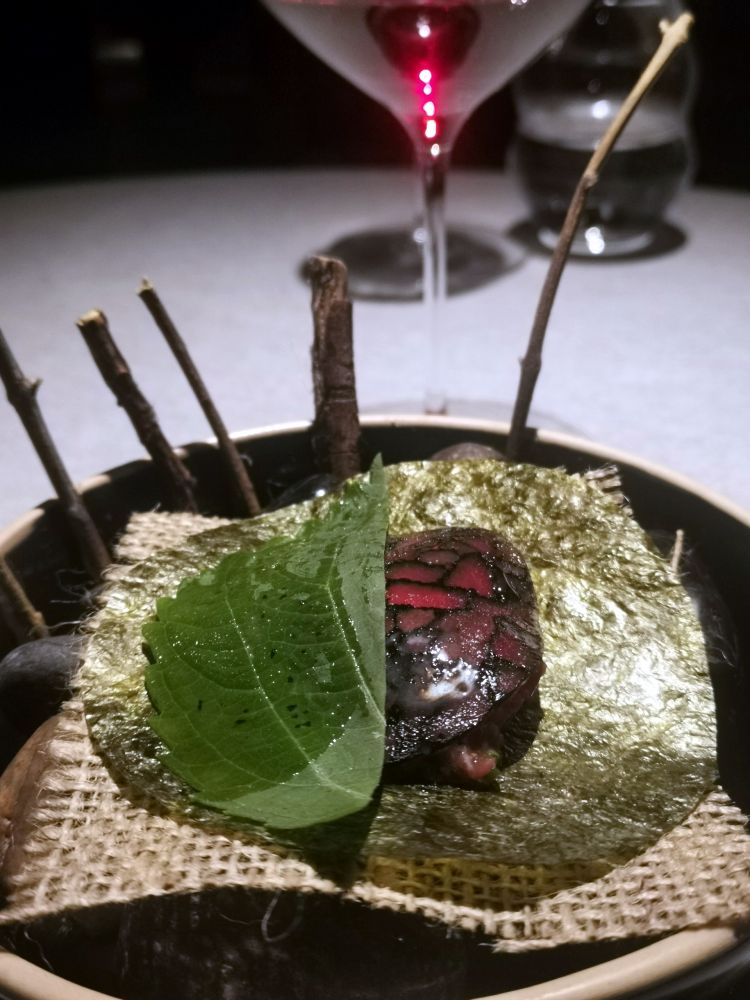 Venison tartare, shizo, seaweed