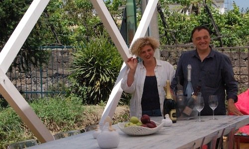 Annamaria e Salvatore De Gennaro nel gazebo ester