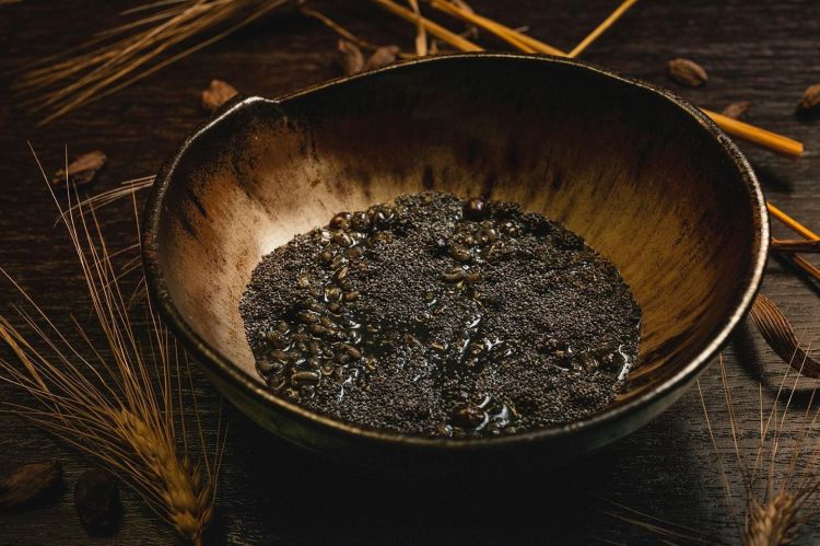 Ptisana d’orzo, papavero e profumi di cardamomo