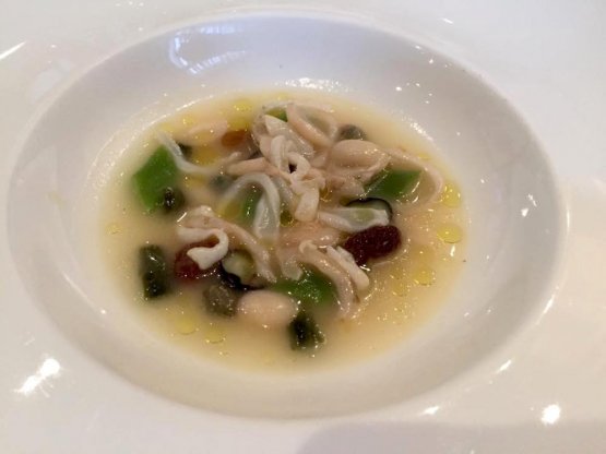 Minestra estiva di trippa di baccalà e trippa in carpione, mai preparata prima del nostro assaggio, un rivelatore del felice istinto di cucina del ragazzo