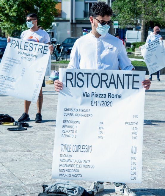 Una foto condivisa da Caravello sulla propria pagina Facebook
