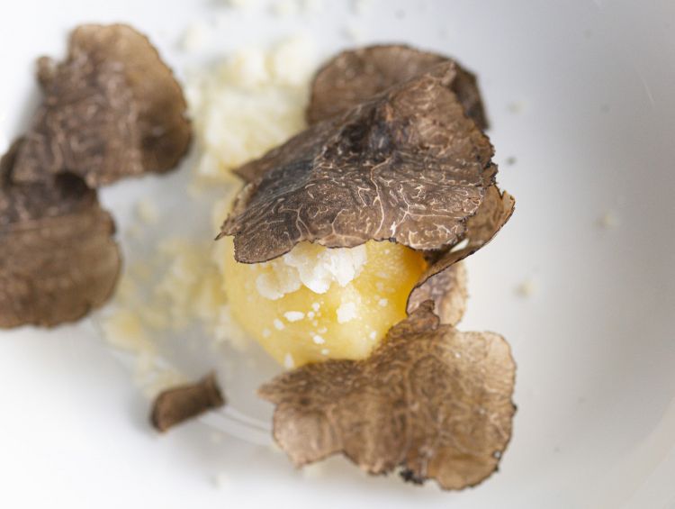 Gnocco stuffed with black truffle fondue