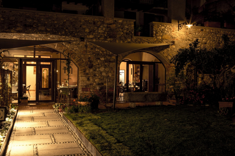 Casa Leali