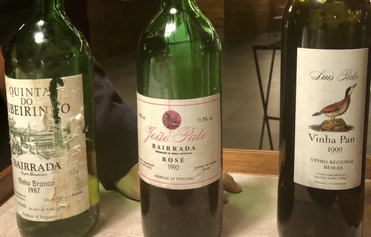 Il piatto successivo è introdotto da ben 3 wine pairing della stessa cantina: bianco 1987, rosè 1992 e rosso 1999 da Luis Pato della regione di Bairrada, Portogallo

