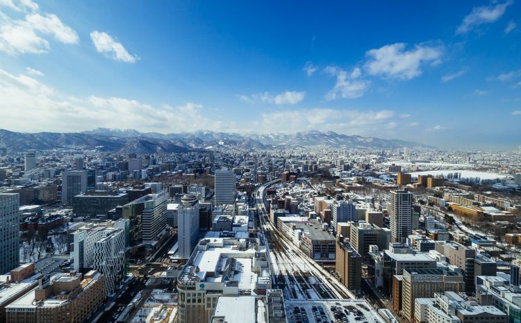 Una veduta aerea, e invernale, di Sapporo
