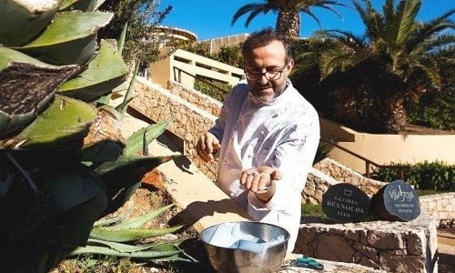 Massimo Bottura gioca con le spezie a Vila Joya d