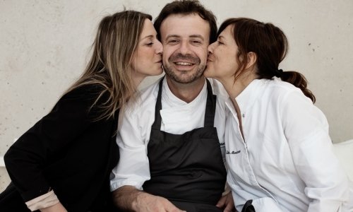 42-year-old Asturian chef Nacho Manzano (between s