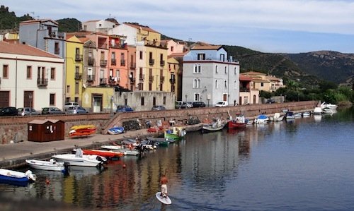 Un bello scorcio di Bosa, comune sardo in provinci