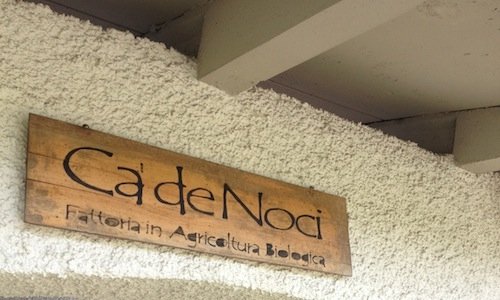 The sign of Ca' de Noci in Vendina, Quattro Castel