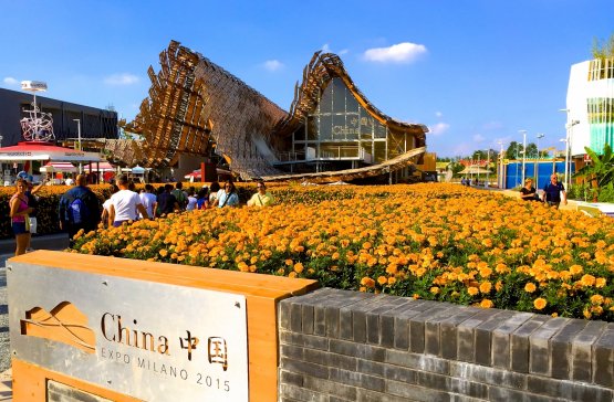 The Chinese Pavilion at Expo 2015 is the largest, 