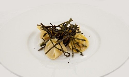 Small “Baffo d’Oro” tortelli with hop shoots