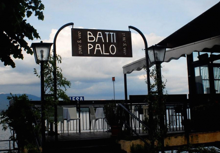 L'insegna di Battipalo a Lesa, sponda novares