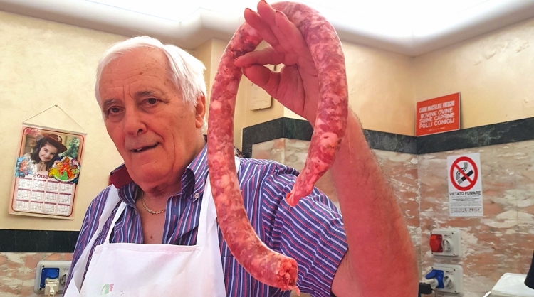 La salsiccia tradizionale della macelleria Colosa