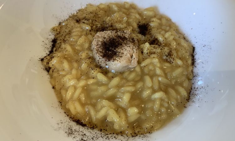 Risotto cipolla, zafferano e foie gras
