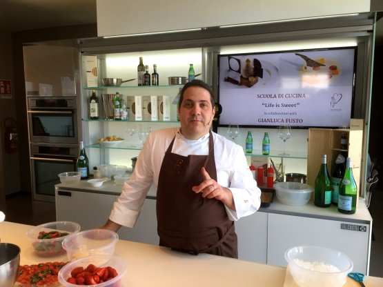 Gianluca Fusto ieri alla Scuola di Cucina di Ident