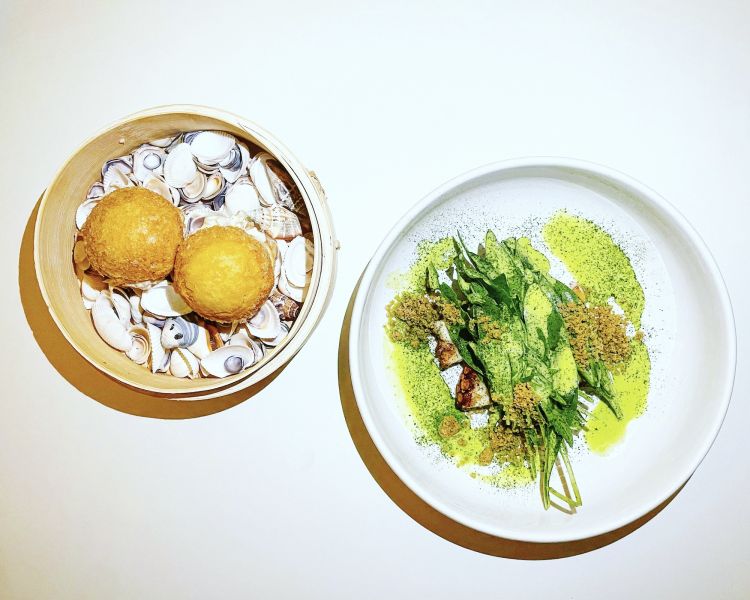 Polpo alla piastra, rucola al limone, spuma di rucola e terra di Cerignola