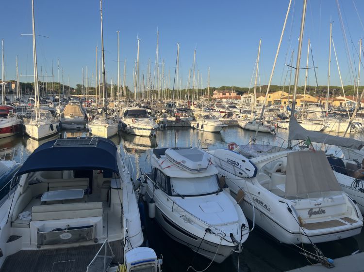 Il ristorante è inserito nel porto turistico di Marina di Grosseto