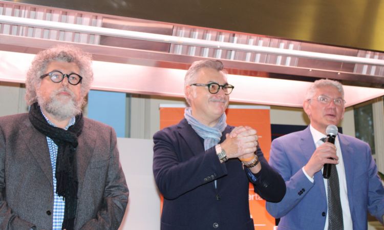 I curatori Andrea Grignaffini, Alberto Cauzzi e l'editore Filiberto Zovico
