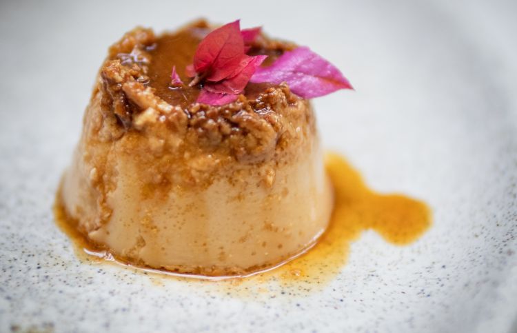 Kinich, flan di queso de bola