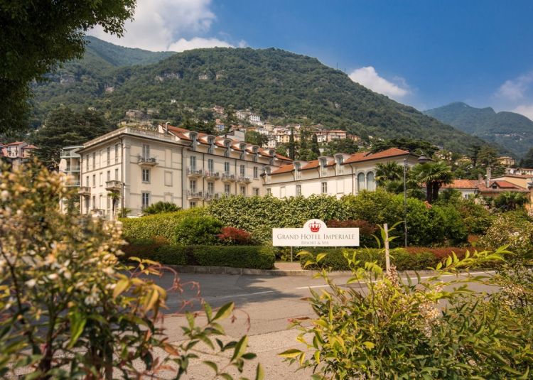 Il ristorante Imperialino (nella foto sotto) è nel complesso del Grand Hotel Imperiale di Moltrasio (Como)

