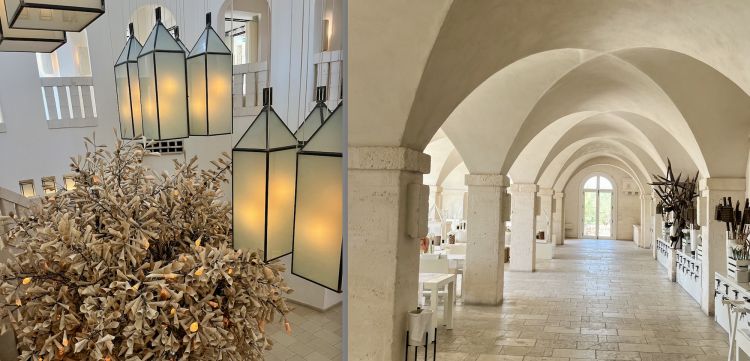 La caratteristica pietra bianca calcarea di Borgo Egnazia. Tra suite, ville e appartamenti, il Resort conta su 184 possibilità d'alloggio