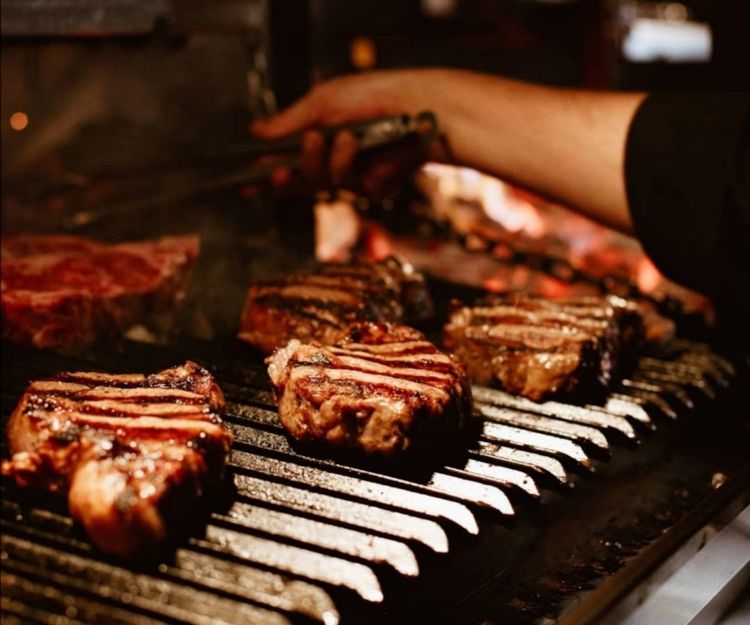 «We love meat in Argentina – says Pablo Rivero – It's part of our cultural heritage». At Don Julio they serve 16 tons of meat per month 
