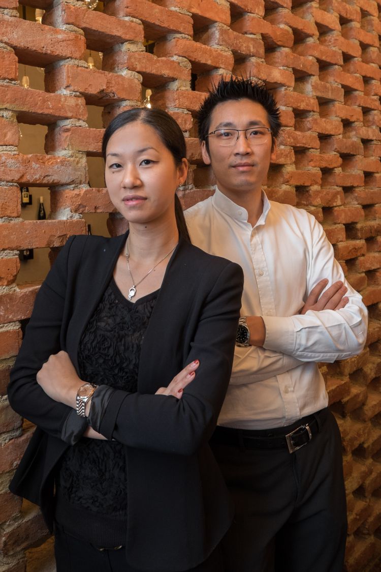 Claudio Liu e la moglie Ilaria Hu nel 2014

