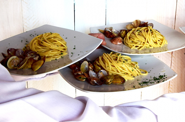 Spaghettoni con i lupini, bottarga di muggine e polvere di arancia candita
