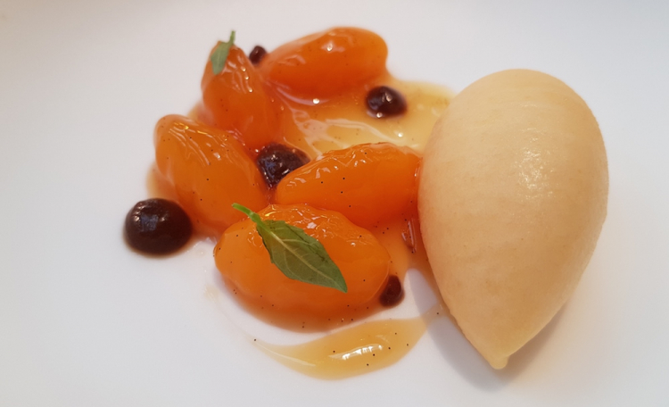 Dessert with peach nuances 
