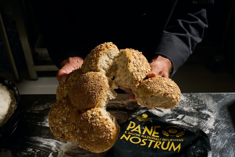 Pane Nostrum

