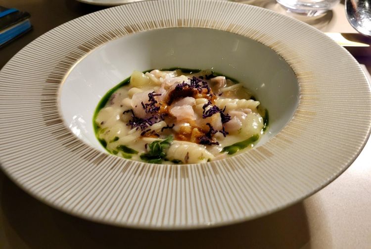 Pasta e Patate con Polipo, Ricciola Affumicata e Ricci di Mare di Raffaele Amitrano
