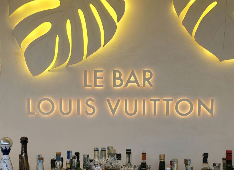 Le Bar Louis Vuitton a Taormina
