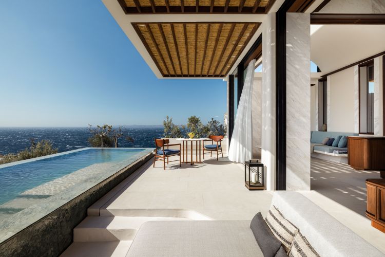 Progettato dallo studio Heah&Co., il nuovo Onle&Only Kea Island rispecchia lo stile dell’eleganza greca contemporanea
