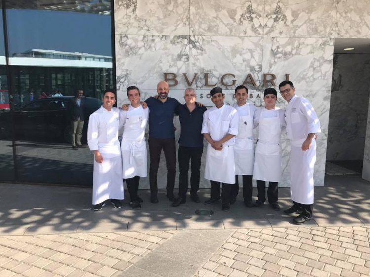 Lo staff de Il Ristorante - Niko Romito al Bulgari di Dubai

