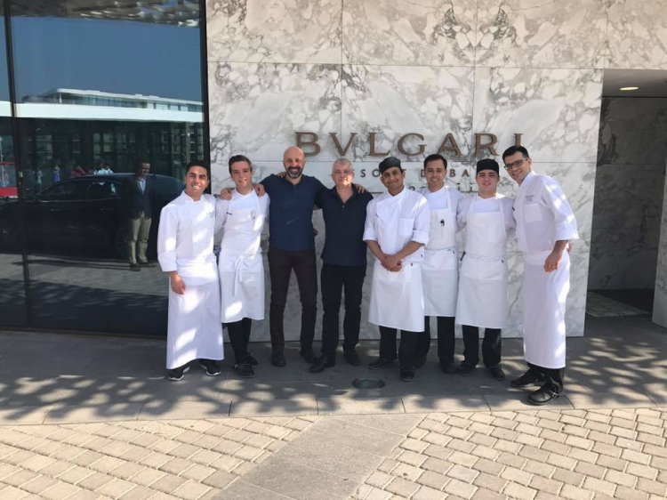 Lo staff de Il Ristorante - Niko Romito al Bulgari di Dubai
