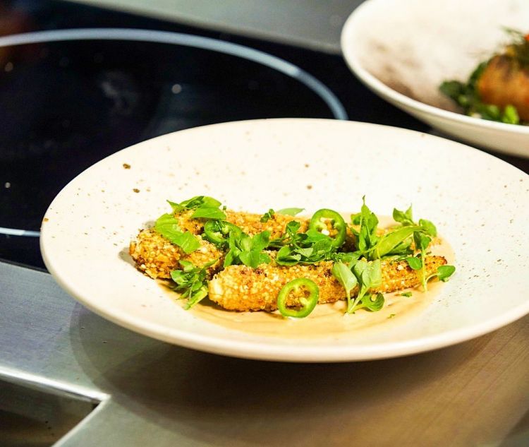 Crunchy corncobs, hazelnut mayo, costeño cheese and toasted corn