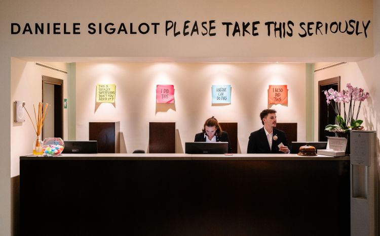 La mostra al Gallery Hotel Art di Firenze