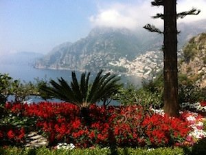 La vista su Positano che si gode da une delle terrazze del San Pietro