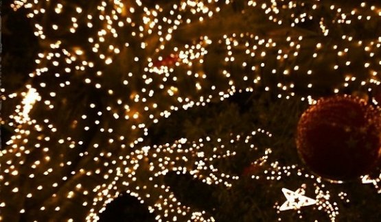 Lights are the main protagonist: every newspapers publishes its Christmas light tour