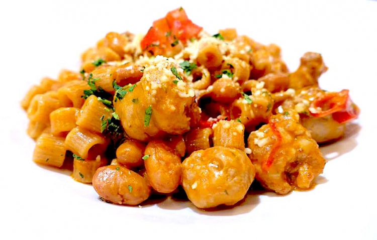 Monograno Felicetti spelt ditalini with Italian borlotti beans and Calabrian sausage: one of the dishes at iTalico
