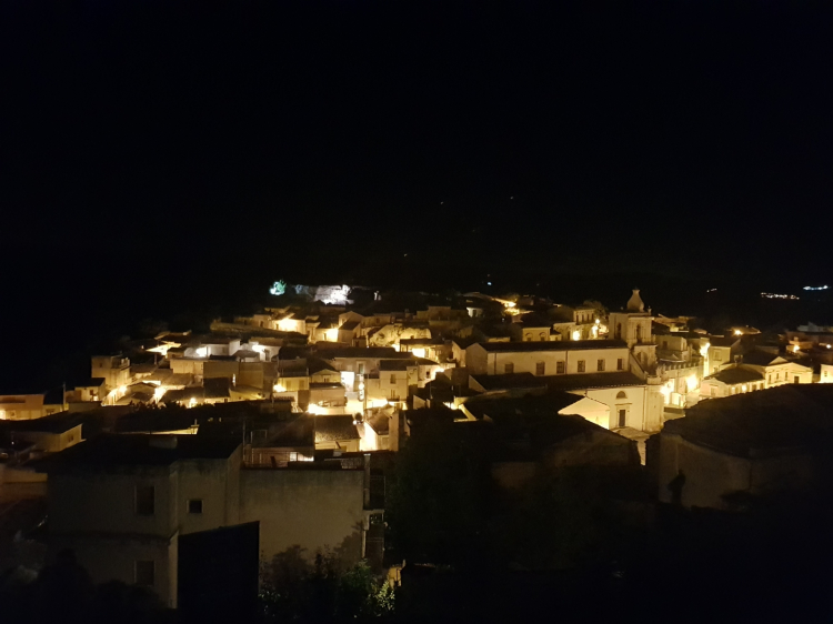 Palazzolo Acreide di notte