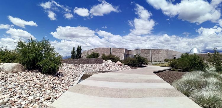 Welcome to Zuccardi - Valle de Uco. The architecture of the winery, a tribute to the Andes, was awarded a gold medal by Great Wine Capitals in 2017 
